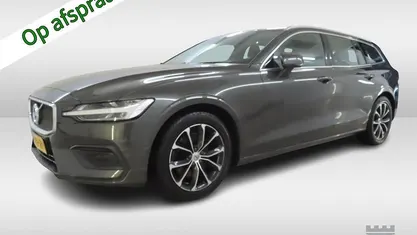 Grijs Gebruikt 2021 Volvo V60 Business Edition Stationwagen | € 26.400 (Eerlijke prijs)
