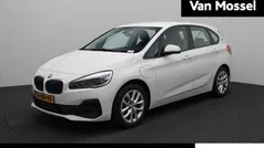 Wit Gebruikt 2020 BMW 225 Active Tourer Executive MPV | € 23.900 (Eerlijke prijs)