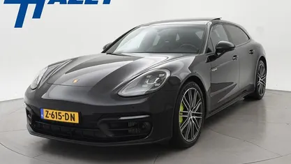 Zwart Gebruikt 2024 Porsche Panamera S E-Hybrid Sport Turismo Sedan | € 79.950 (Eerlijke prijs)