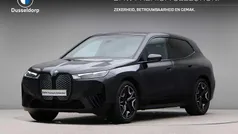 Sophistograu brillianteffect metallic (grijs metallic) Gebruikt 2022 BMW iX Comfort Edition SUV | € 45.950 (Goede deal)