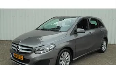 Grijs Gebruikt 2014 Mercedes B180 MPV | € 11.777 (Eerlijke prijs)