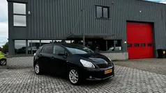 Grijs (metallic) Gebruikt 2012 Toyota Verso Business Edition MPV | € 5.950 (Goede deal)