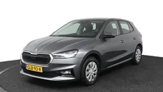 Grijs Gebruikt 2024 Skoda Fabia Selection Hatchback | € 19.895 (Eerlijke prijs)