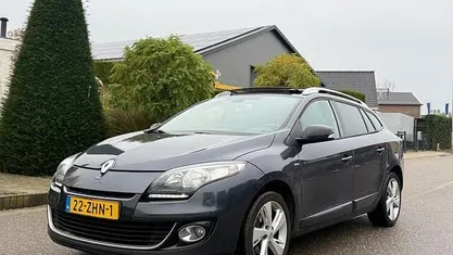 Grijs Gebruikt 2012 Renault Mégane GrandTour Bose Edition Stationwagen | € 2.999 (Super prijs)