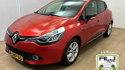 Hatchback Gebruikt 2016 Renault Clio IV Dynamique Hatchback | € 10.016 (Eerlijke prijs)