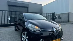 Zwart Gebruikt 2013 Renault Clio IV Hatchback | € 4.899 (Eerlijke prijs)