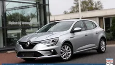 Gebruikt 2022 Renault Mégane IV Zen Hatchback | € 17.950 (Eerlijke prijs)