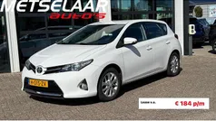Wit Gebruikt 2013 Toyota Auris Hatchback | € 9.650 (Eerlijke prijs)