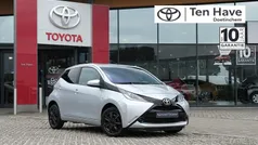 Grijs Gebruikt 2014 Toyota Aygo X-play Hatchback | € 7.400 (Eerlijke prijs)