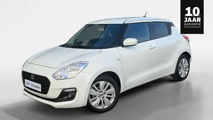 Wit Gebruikt 2020 Suzuki Swift Hatchback | € 13.895 (Eerlijke prijs)