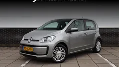 Grijs Gebruikt 2017 VW up! move up! Hatchback | € 9.495 (Eerlijke prijs)