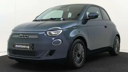 Groen (metallic) Gebruikt 2022 Fiat 500e Icon Hatchback | € 16.725 (Eerlijke prijs)