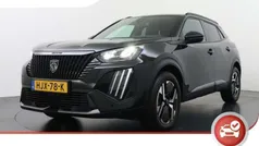 Zwart Gebruikt 2024 Peugeot 2008 Allure SUV | € 26.800 (Eerlijke prijs)