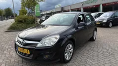 Zwart Gebruikt 2008 Opel Astra Hatchback | € 3.250 (Eerlijke prijs)