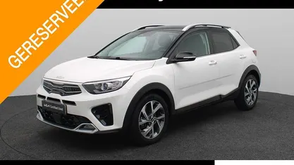 Wit Occasion 2022 Kia Stonic GT-Line SUV | € 21.240 (Eerlijke prijs)