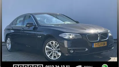 Bruin Gebruikt 2014 BMW 520 Luxury Line Sedan | € 12.900 (Eerlijke prijs)