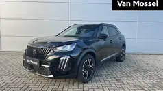 Zwart Gebruikt 2024 Peugeot 2008 Allure SUV | € 24.940 (Eerlijke prijs)