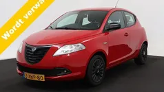 Rood Gebruikt 2014 Lancia Ypsilon Hatchback | € 5.925 (Eerlijke prijs)