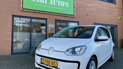Gebruikt 2014 VW up! Move Hatchback | € 5.999 (Eerlijke prijs)