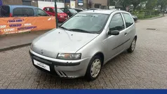 Grijs Gebruikt 2002 Fiat Punto Dynamic Hatchback | € 1.095 (Eerlijke prijs)