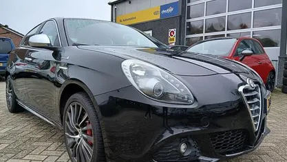 Occasion Alfa Romeo Giulietta Distinctive 170 PK (125 kW) 2014 Zwart Hatchback