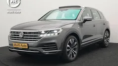 Grijs Gebruikt 2021 VW Touareg Elegance SUV | € 54.740 (Goede deal)