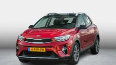 Rood Gebruikt 2020 Kia Stonic SUV | € 16.490 (Eerlijke prijs)