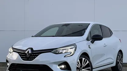 Occasion 2021 Renault Clio V Initiale Paris Hatchback | € 16.695 (Eerlijke prijs)