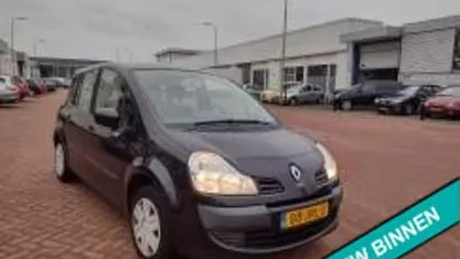 Occasion Renault Grand Modus Expression 75 PK (55 kW) 2009 Paars MPV