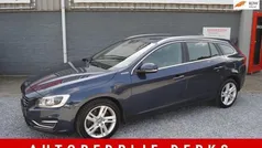Blauw Gebruikt 2013 Volvo V60 Summum Stationwagen | € 7.250 (Eerlijke prijs)