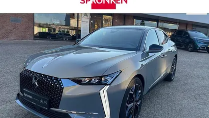 Grijs (metallic) Gebruikt 2024 DS Automobiles DS4 Performance Line Plus Hatchback | € 32.400 (Eerlijke prijs)