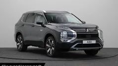 Gebruikt 2025 Mitsubishi Outlander Edition SUV | € 54.650 (Eerlijke prijs)