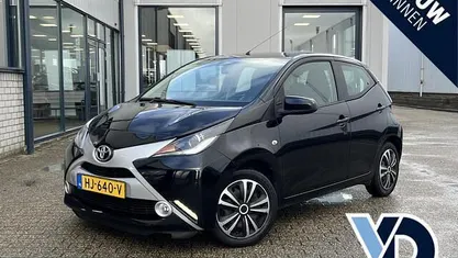 Occasion Toyota Aygo X-play 69 PK (50 kW) 2015 Hatchback
