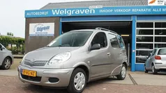 Grijs Gebruikt 2005 Toyota Yaris Verso Sol MPV | € 4.250 (Eerlijke prijs)
