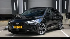 Zwart Gebruikt 2023 Ford Focus ST-Line Stationwagen | € 28.995 (Eerlijke prijs)