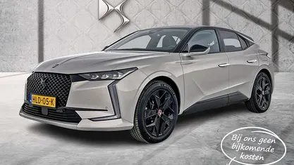 Hatchback Gebruikt 2023 DS Automobiles DS4 Performance Hatchback | € 29.990 (Eerlijke prijs)