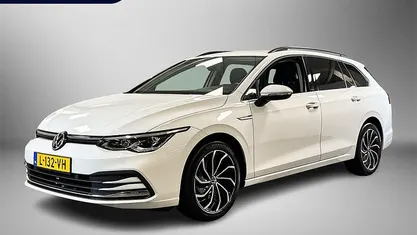 Gebruikt 2021 VW Golf VIII Style Stationwagen | € 22.495 (Eerlijke prijs)