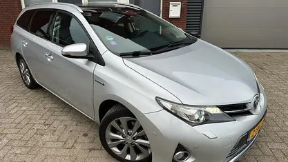 Occasion 2013 Toyota Auris Touring Sports Stationwagen | € 11.900 (Eerlijke prijs)