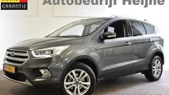 Grijs Gebruikt 2017 Ford Kuga Trend SUV | € 14.445 (Eerlijke prijs)