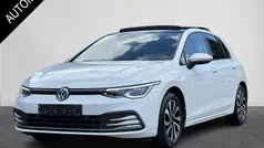 Wit Gebruikt 2022 VW Golf VIII Active Hatchback | € 28.650 (Eerlijke prijs)
