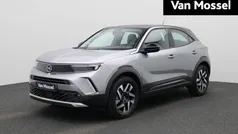 Grijs Gebruikt 2023 Opel Mokka-e Elegance SUV | € 21.900 (Eerlijke prijs)