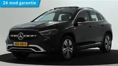 Donker kosmoszwart metaalkleur metallic Gebruikt 2025 Mercedes GLA250 SUV | € 49.750 (Eerlijke prijs)