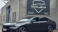 Grijs Gebruikt 2024 BMW 520 Executive Sedan | € 51.500 (Super prijs)