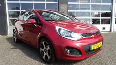 Rood Gebruikt 2012 Kia Rio Plus Hatchback | € 6.950 (Eerlijke prijs)