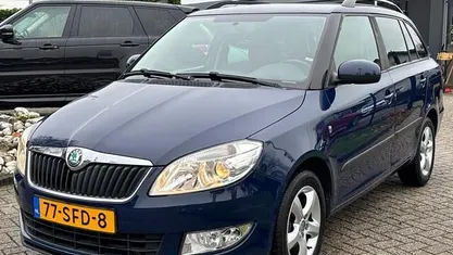 Blauw Gebruikt 2011 Skoda Fabia Stationwagen | € 4.450 (Eerlijke prijs)