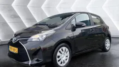 Grijs Gebruikt 2015 Toyota Yaris Comfort Hatchback | € 10.940 (Eerlijke prijs)