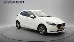 Wit Gebruikt 2022 Mazda 2 Comfort Hatchback | € 13.845 (Eerlijke prijs)