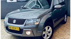 Grijs Gebruikt 2008 Suzuki Grand Vitara Exclusive SUV | € 8.250 (Eerlijke prijs)