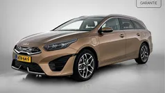 Bruin Gebruikt 2022 Kia Ceed Stationwagen | € 25.445 (Eerlijke prijs)