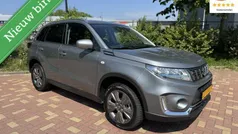 Gebruikt 2022 Suzuki Vitara SUV | € 25.940 (Eerlijke prijs)